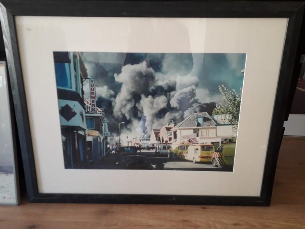 13 mei 2000 Enschede vuurwerkramp, Ophalen, Gebruikt, Foto of Poster, 75 cm of meer