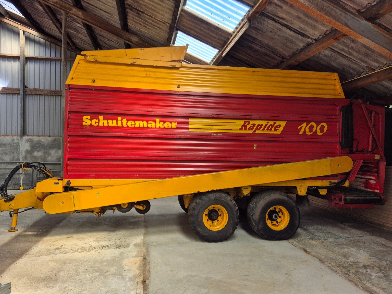 Schuitemaker V100 opraapwagen, Zakelijke goederen, Agrarisch | Werktuigen, Ophalen, Weidebouw