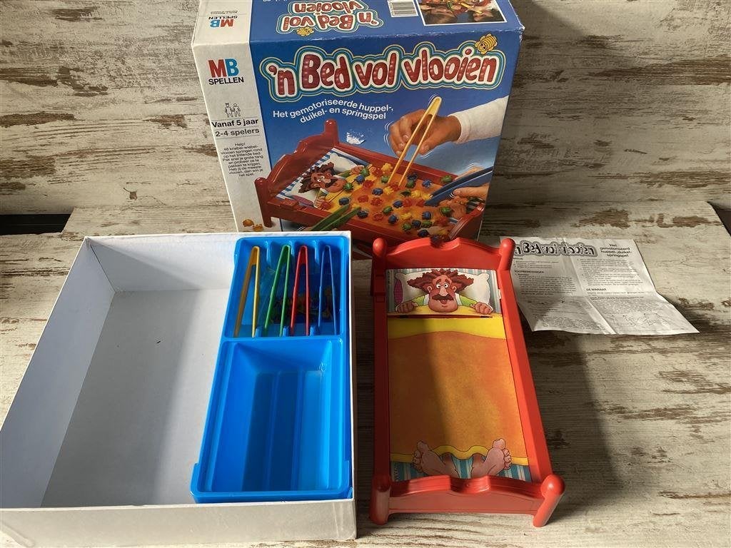 Een bed vol vlooien het huppel duikel en springspel [s228], Verzenden, Zo goed als nieuw