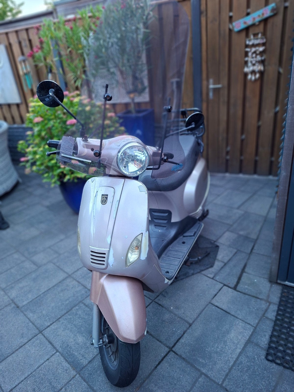 BTC Riva Scooter - Goed onderhouden, lichte schade, Ophalen of Verzenden