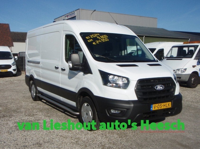 Ford Transit Trekhaak groot scherm navigatie 9807 km bj 24, Voorwielaandrijving, Stof, Gebruikt, 4 cilinders