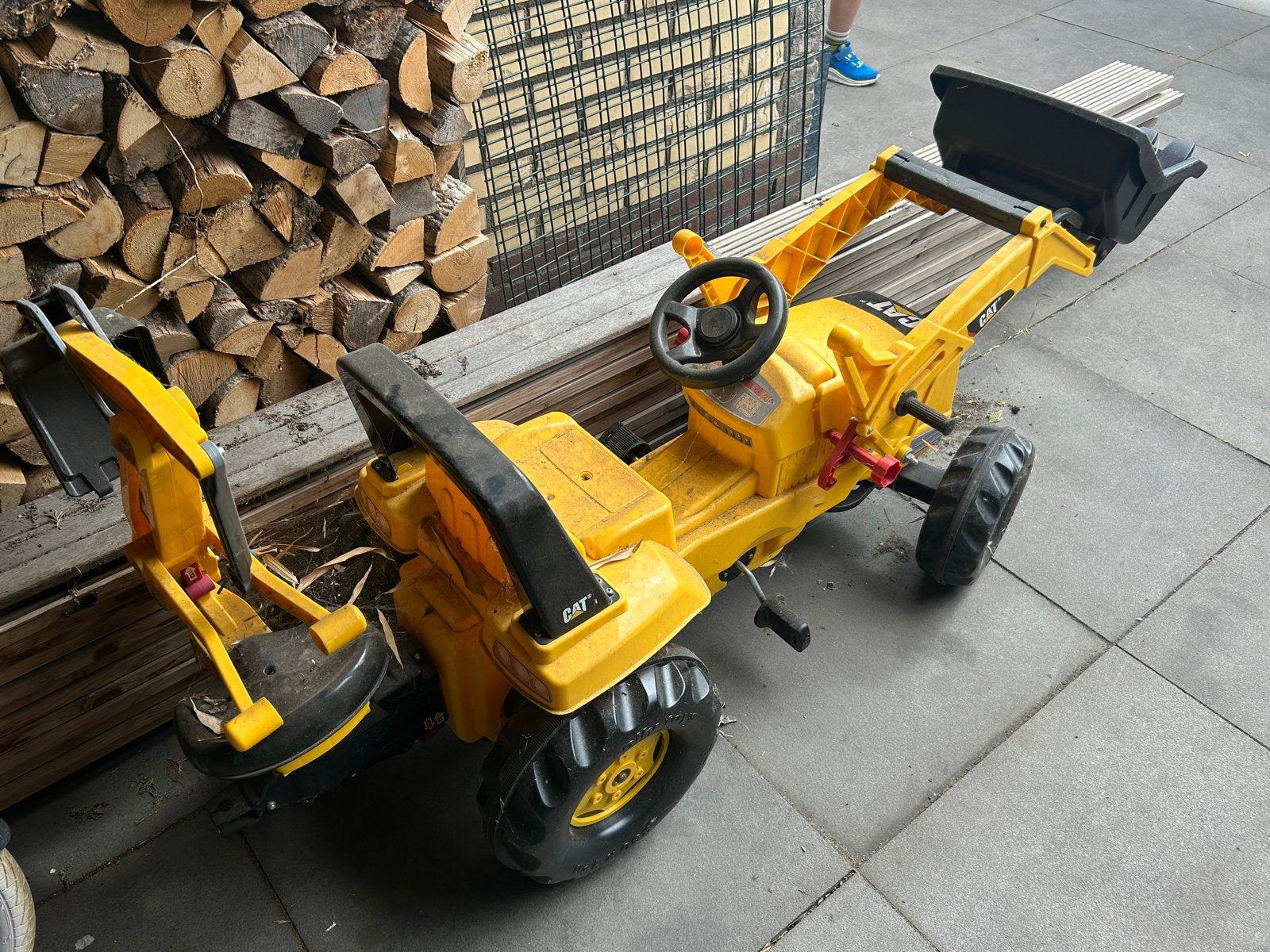 Caterpillar trapauto met graafarm, Ophalen, Gebruikt, Trapvoertuig