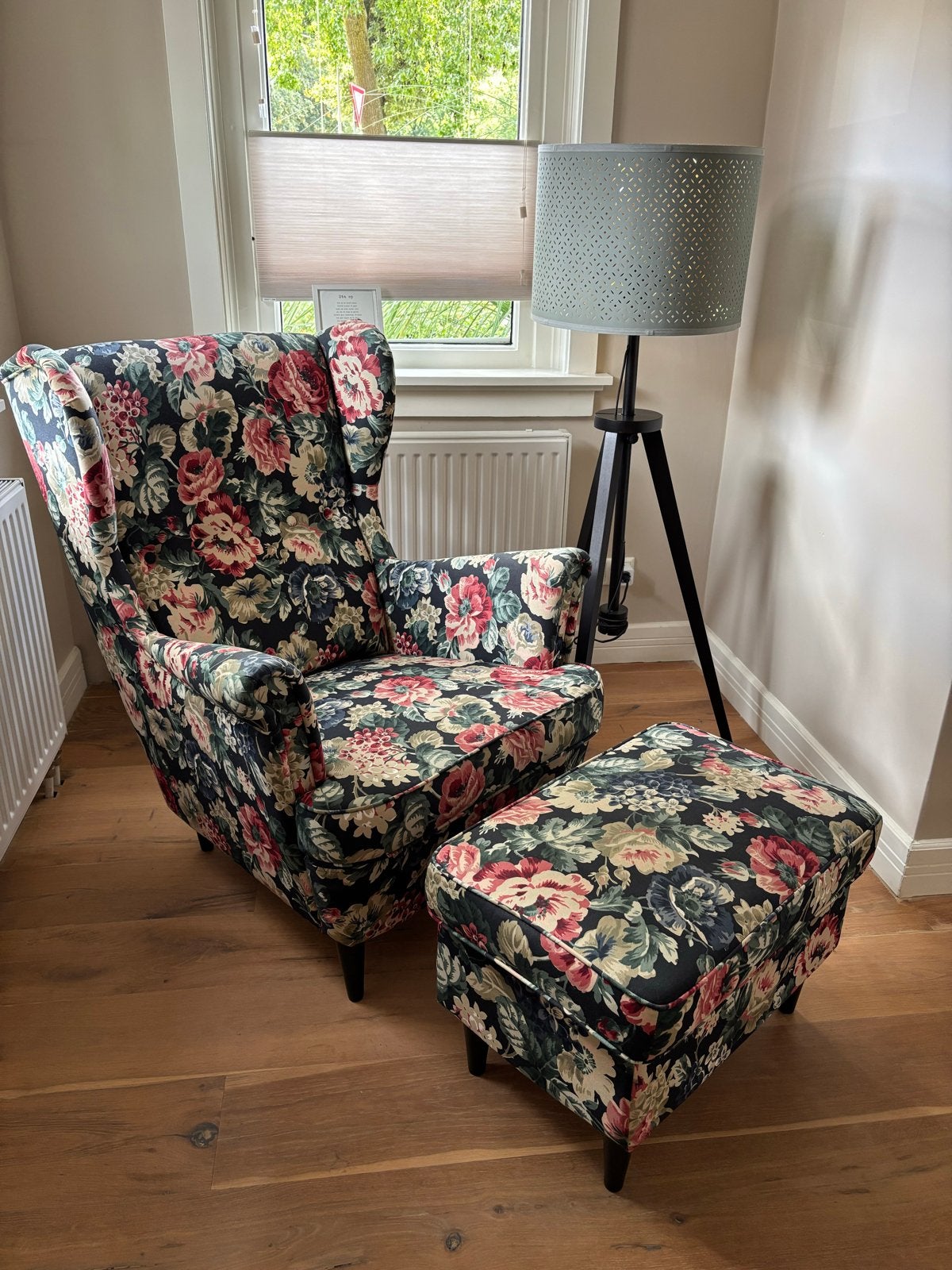 Bloemen fauteuil met poef - uitstekende staat, Ophalen, Zo goed als nieuw, Stof, 75 tot 100 cm