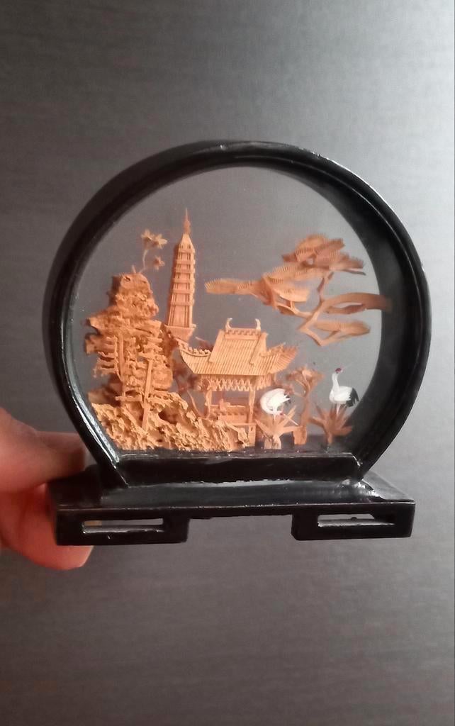 Vintage rond Chinese handgesneden kurk pastorale diorama, Ophalen of Verzenden