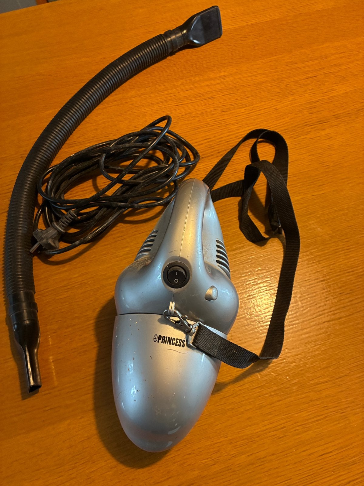 Mini stofzuiger, Princess 240V met schouderband., Witgoed en Apparatuur, Ophalen, Gebruikt, Overige typen, Overige merken