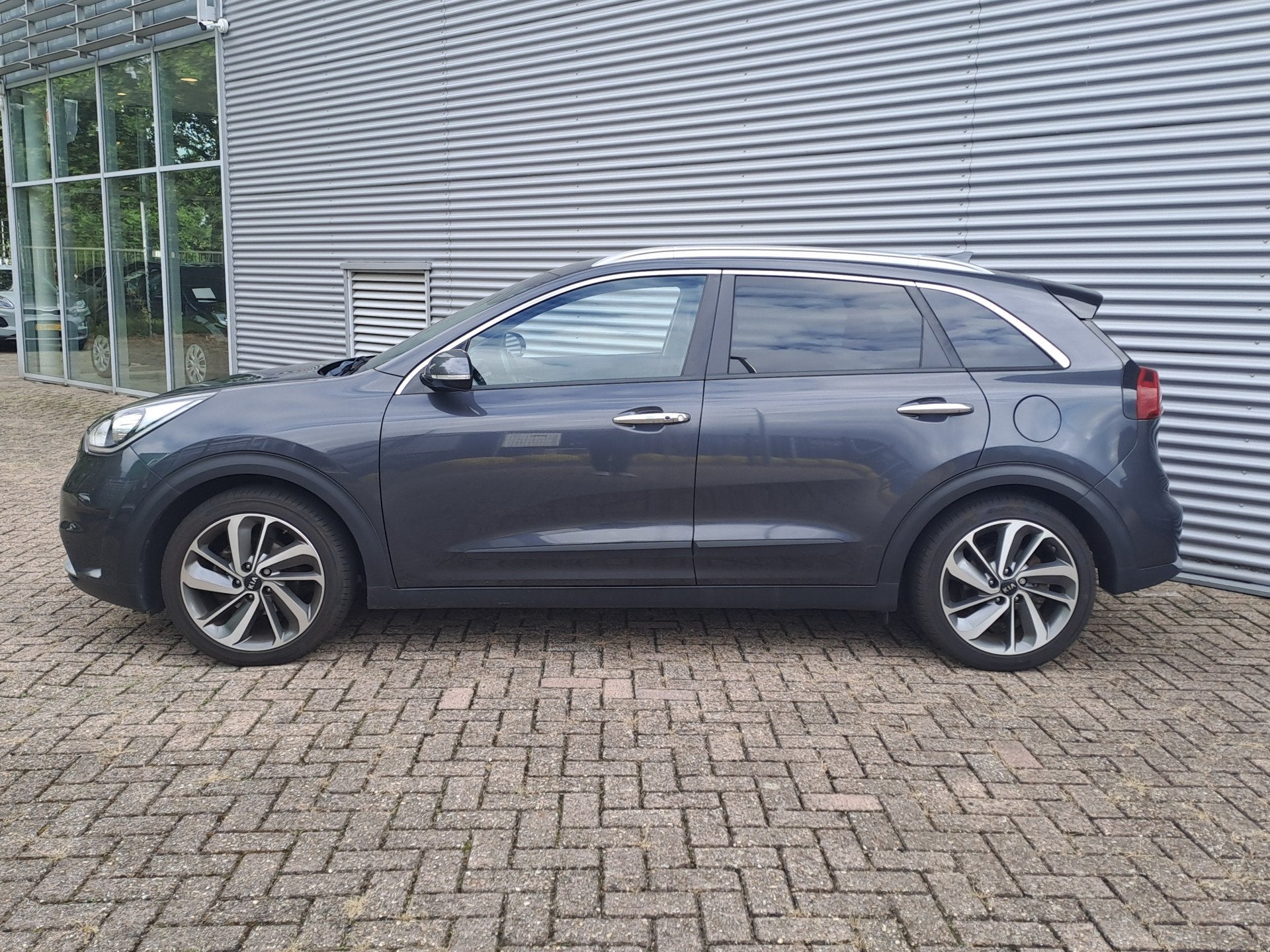Kia Niro 1.6 GDi Hybrid ExecutiveLine Leer | Automaat | Trek, Auto's, 12 maanden, Gebruikt, Euro 6, 23 km/l