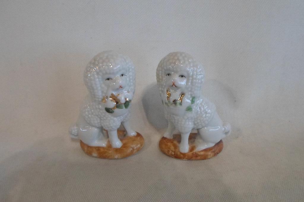 Antieke Hondjes Porselein Klein, Ophalen of Verzenden