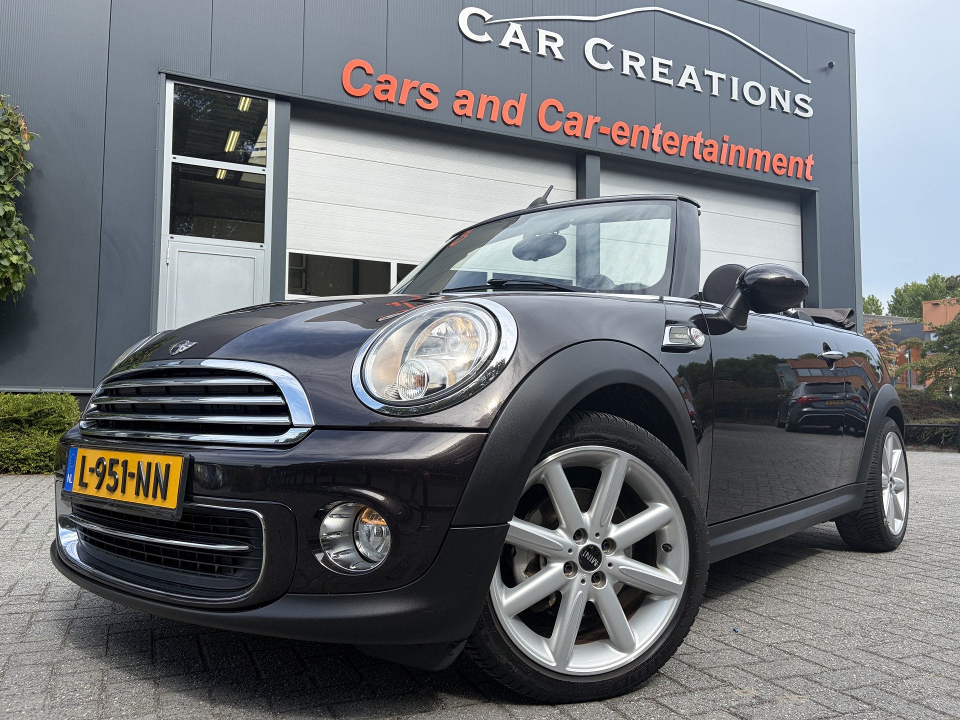 MINI Cabrio 1.6 Cooper Highgate Chili (bj 2013), Auto's, Gebruikt, Euro 6, 4 cilinders, 4 stoelen