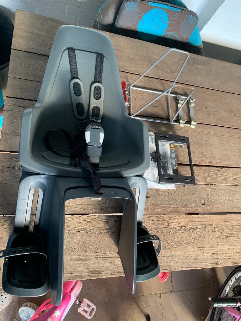 Bobike one maxi achterzitje, Ophalen, Achterzitje, Voetsteuntjes, Zo goed als nieuw