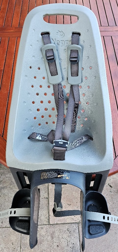 Thule Yepp Maxi Achterzitje, - Inclusief Yepp drager adapter, Ophalen, Achterzitje, Voetsteuntjes, Thule Yepp Maxi