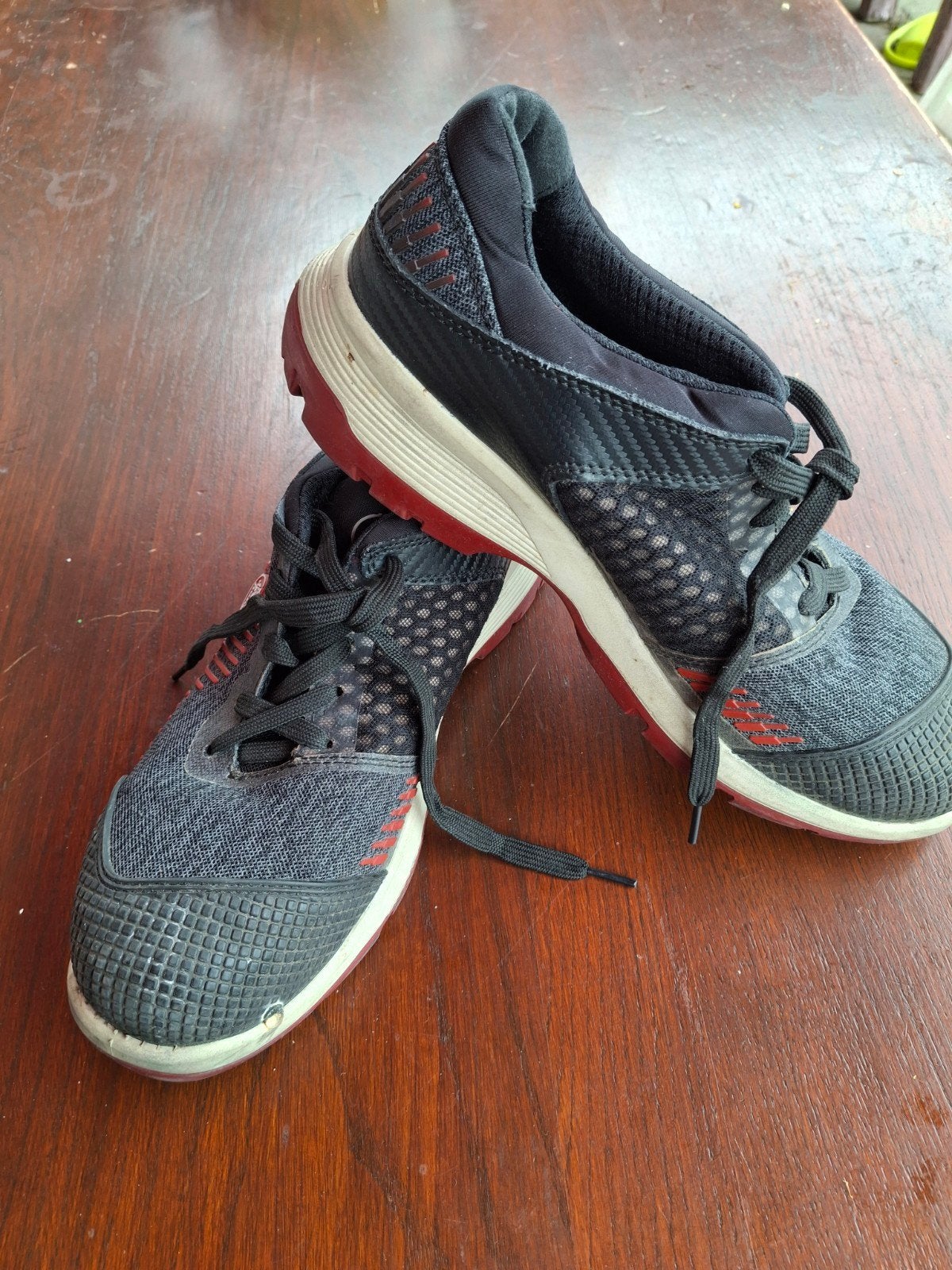 Bata Walkline Werkschoenen Zwart-Rood Maat 42 Stalen Neuzen, Bata, Zwart, Ophalen of Verzenden, Werkschoenen