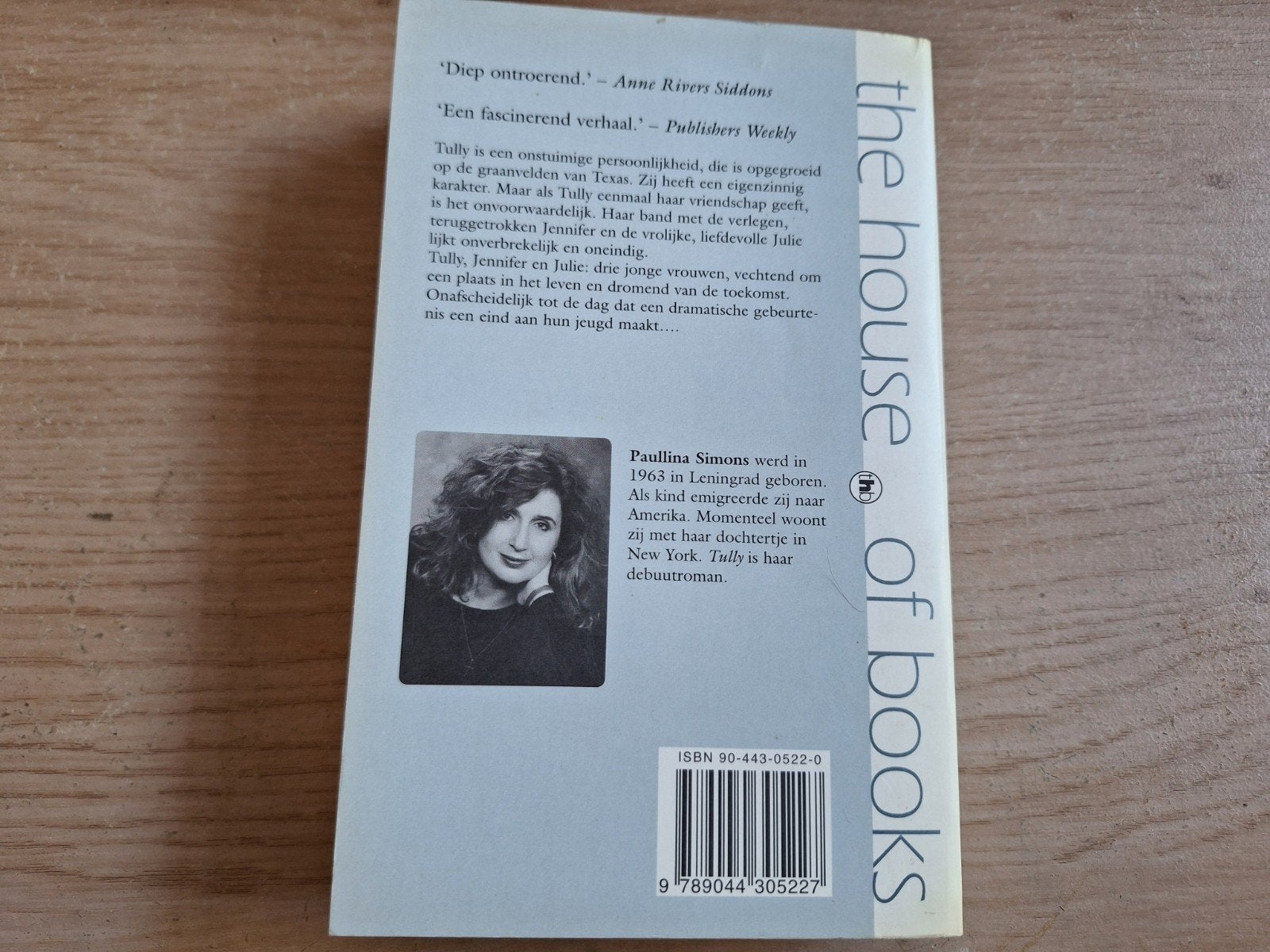 Paullina Simons - Tully, Wereld overig, Ophalen of Verzenden, Paullina Simons, Zo goed als nieuw