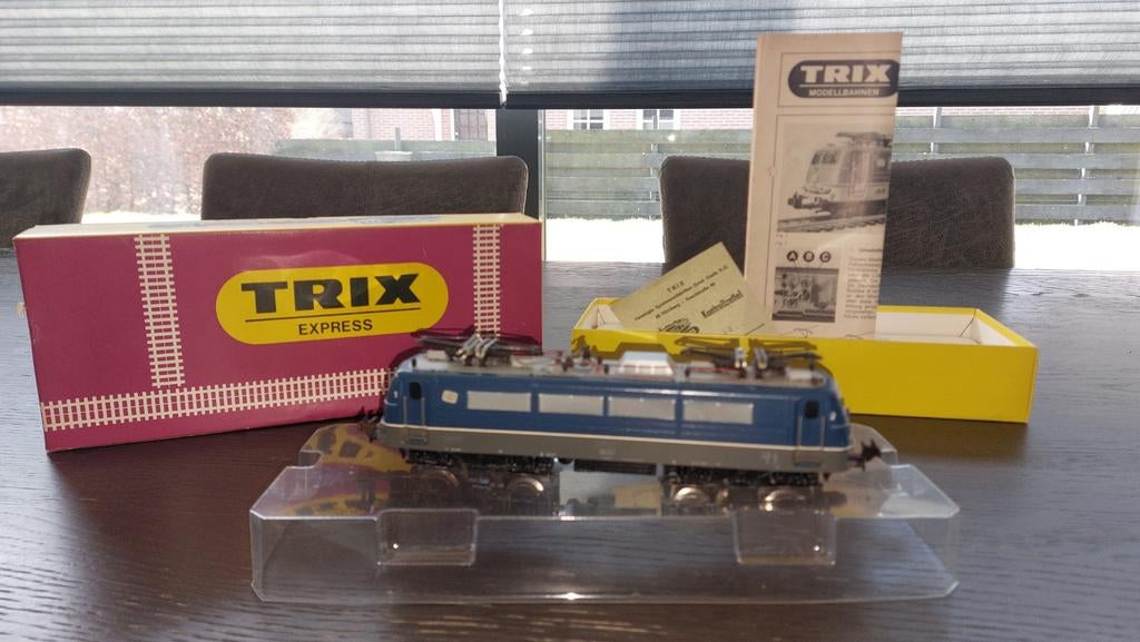 Trix express 2247 4 stromen locomotief van de DB, Ophalen of Verzenden