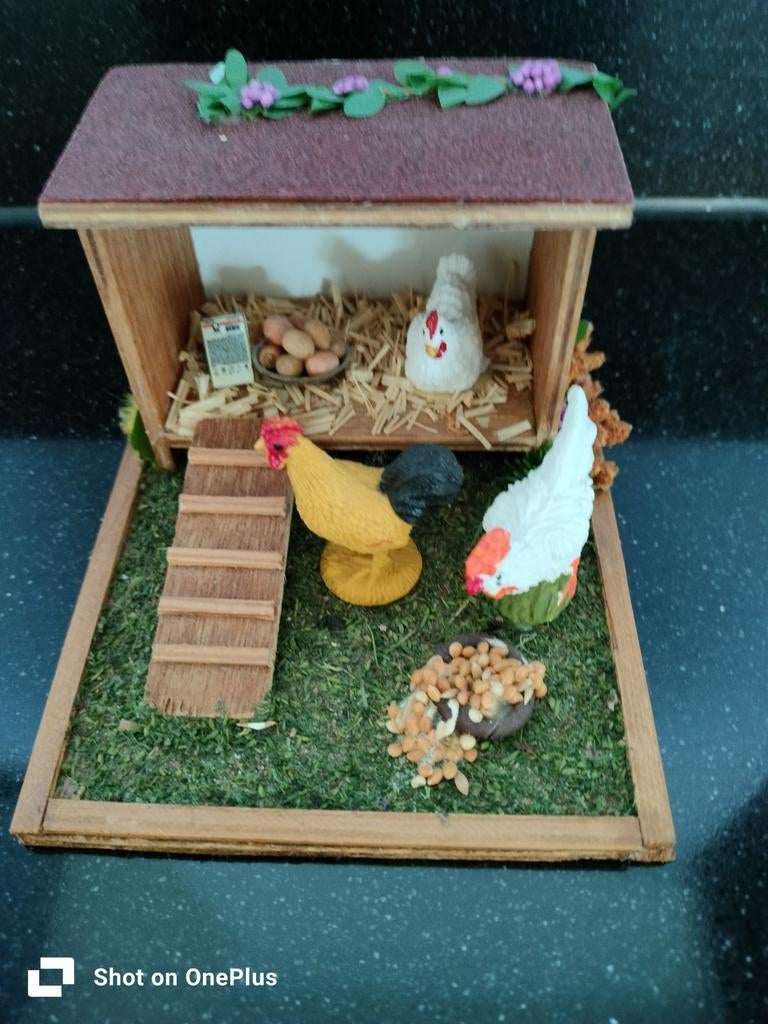 Miniatuur Kippenhok met Kippen - Poppenhuis Accessoire, Ophalen of Verzenden, Zo goed als nieuw, Toebehoren