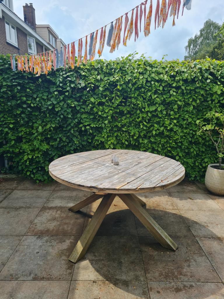 Ronde tuintafel van hout., Tuin en Terras, Tuintafels, Ophalen, Gebruikt, Rond, Hout