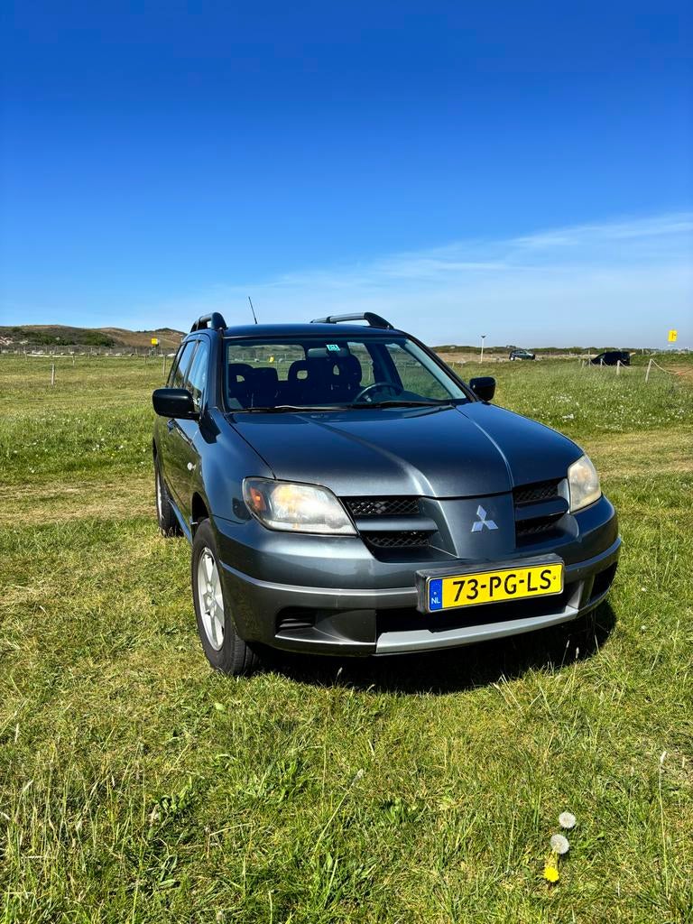 Mitsubishi Outlander 2.0 MPI 2WD 2004 Grijs, Voorwielaandrijving, 136 pk, Outlander, 4 cilinders