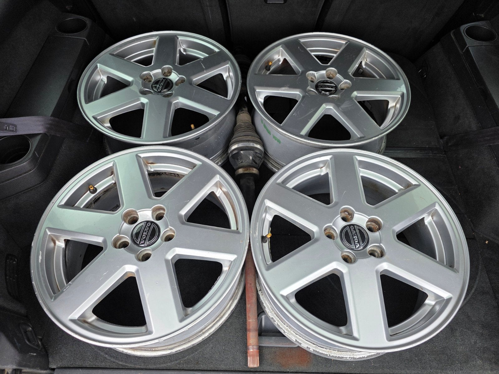 Set van 4 originele Volvo XC90 Alu velgen - 17 inch, Ophalen, Gebruikt, Velg(en), 17 inch