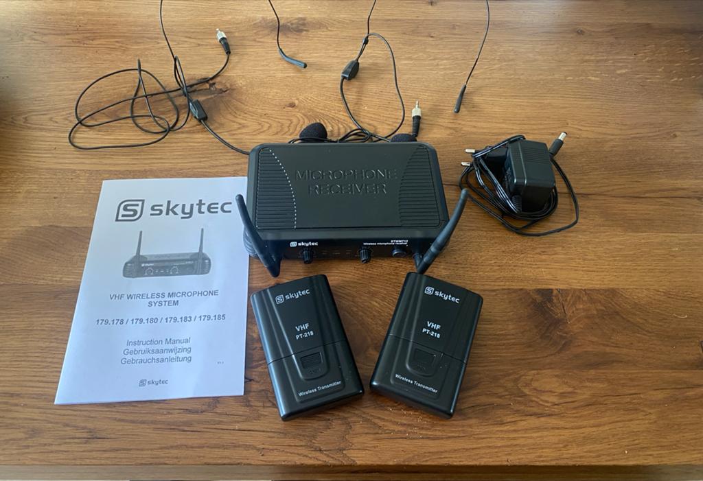 Skytec STWM712H VHF draadloos dubbele headset, Ophalen of Verzenden, Zo goed als nieuw, Zangmicrofoon, Draadloos