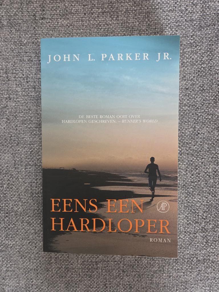 Eens een hardloper, Boeken, Ophalen, Zo goed als nieuw, Onbekend, Balsport