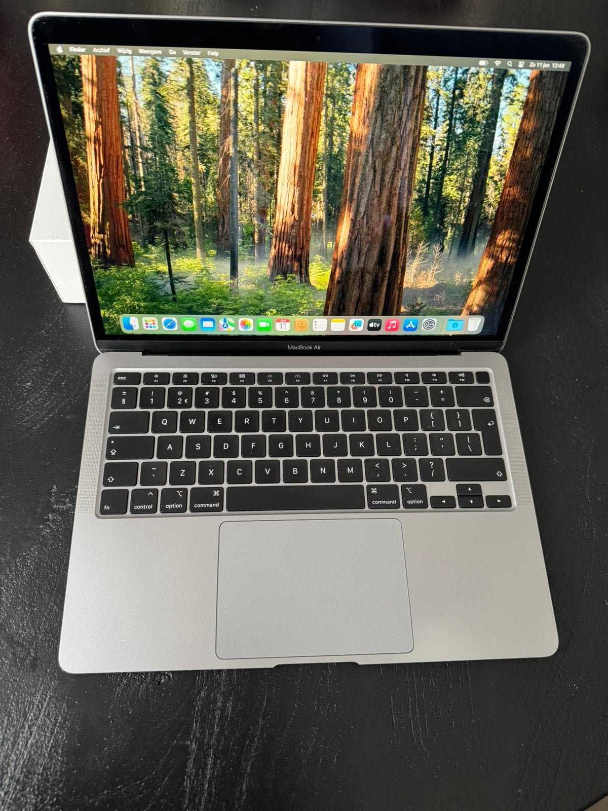 Foto 3 van MacBook Air retina 13 inch 2020 zgan 256gb 259 oplaad cycli