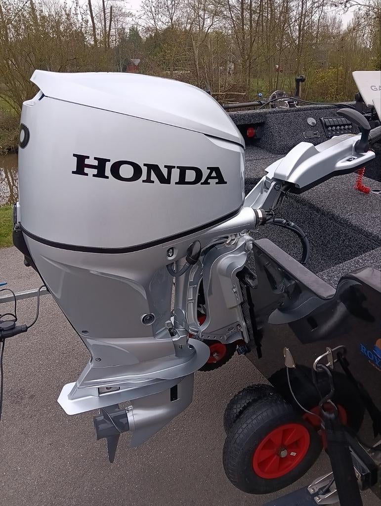 Honda 60 pk buitenboordmotor, Watersport en Boten, Buiten- en Binnenboordmotoren, Ophalen, Zo goed als nieuw, Viertaktmotor, 30 pk of meer
