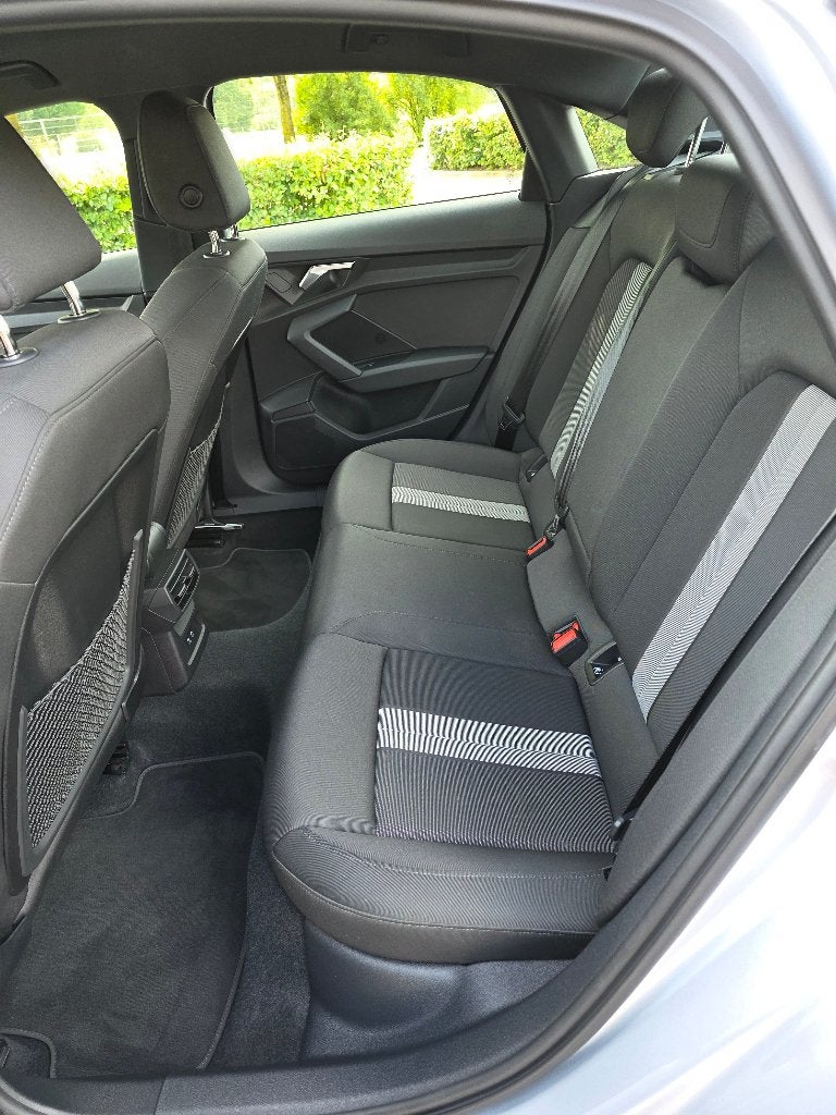 Foto 17 van Audi A3 35 Tfsi 150pk Mhev S-tronic 2023 Grijs