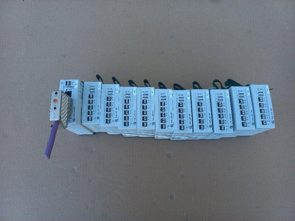 Eaton SmartWire-DT I/O modules (EU5E-SWD-8DX) + gateway set, Hobby en Vrije tijd, Ophalen of Verzenden, Gebruikt