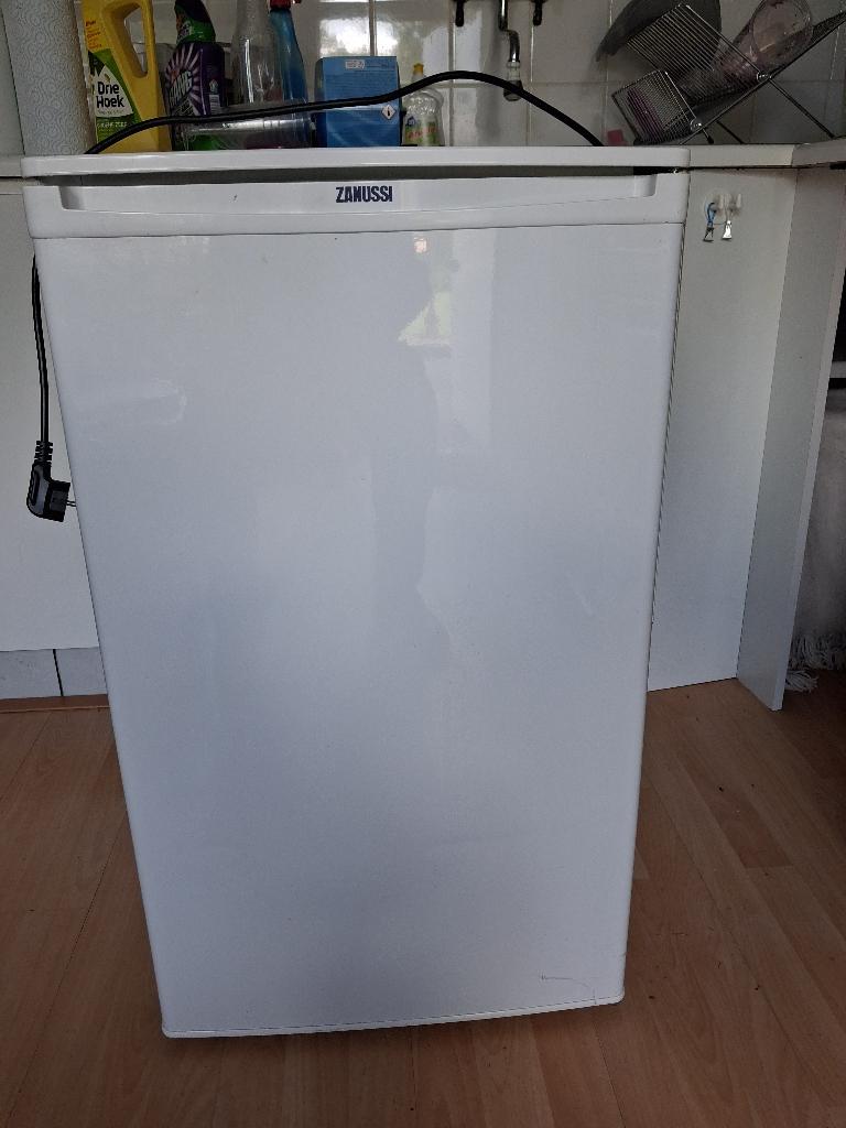 Koelkast tafelmodel, Gebruikt, Minder dan 75 liter, 45 tot 60 cm, Met vriesvak