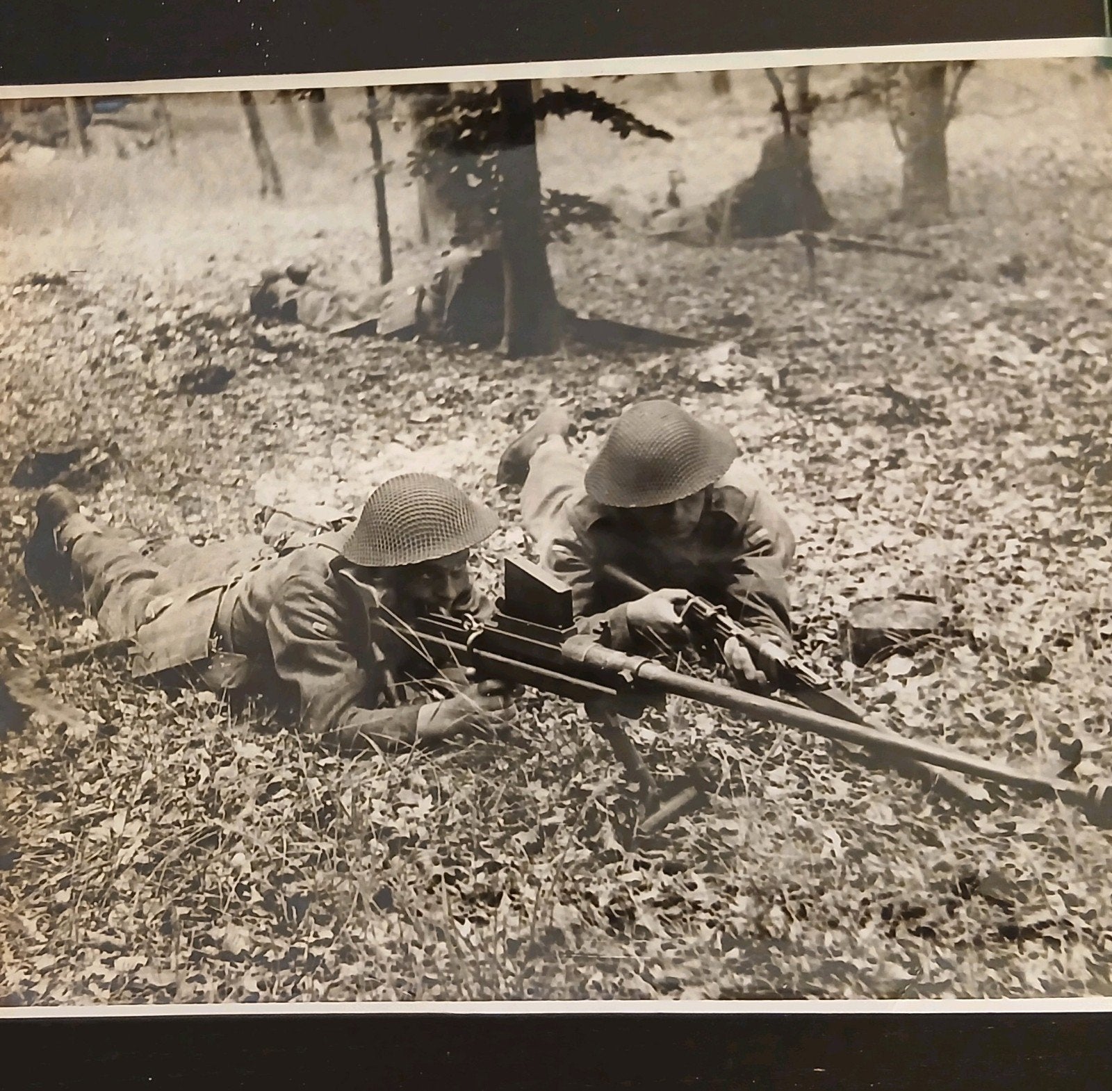 Britse Persfoto Anti Tank rifle .55 Wo2, Ophalen of Verzenden, Engeland