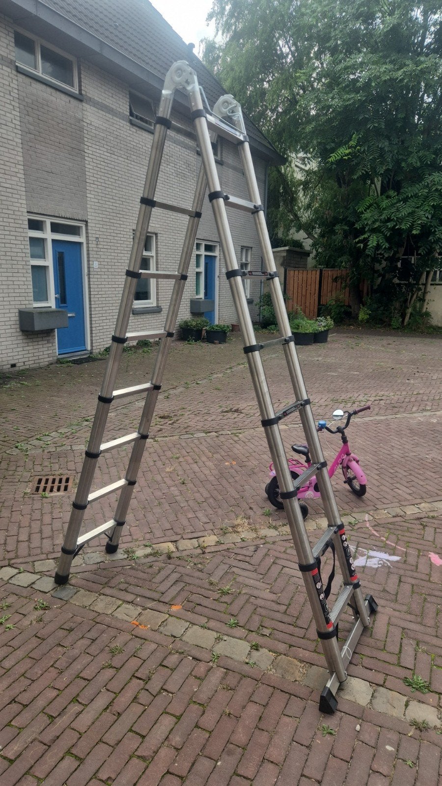 Telescopische ladder 5 meter €150 nog steeds t, Doe-het-zelf en Verbouw, Ophalen of Verzenden, Overige typen