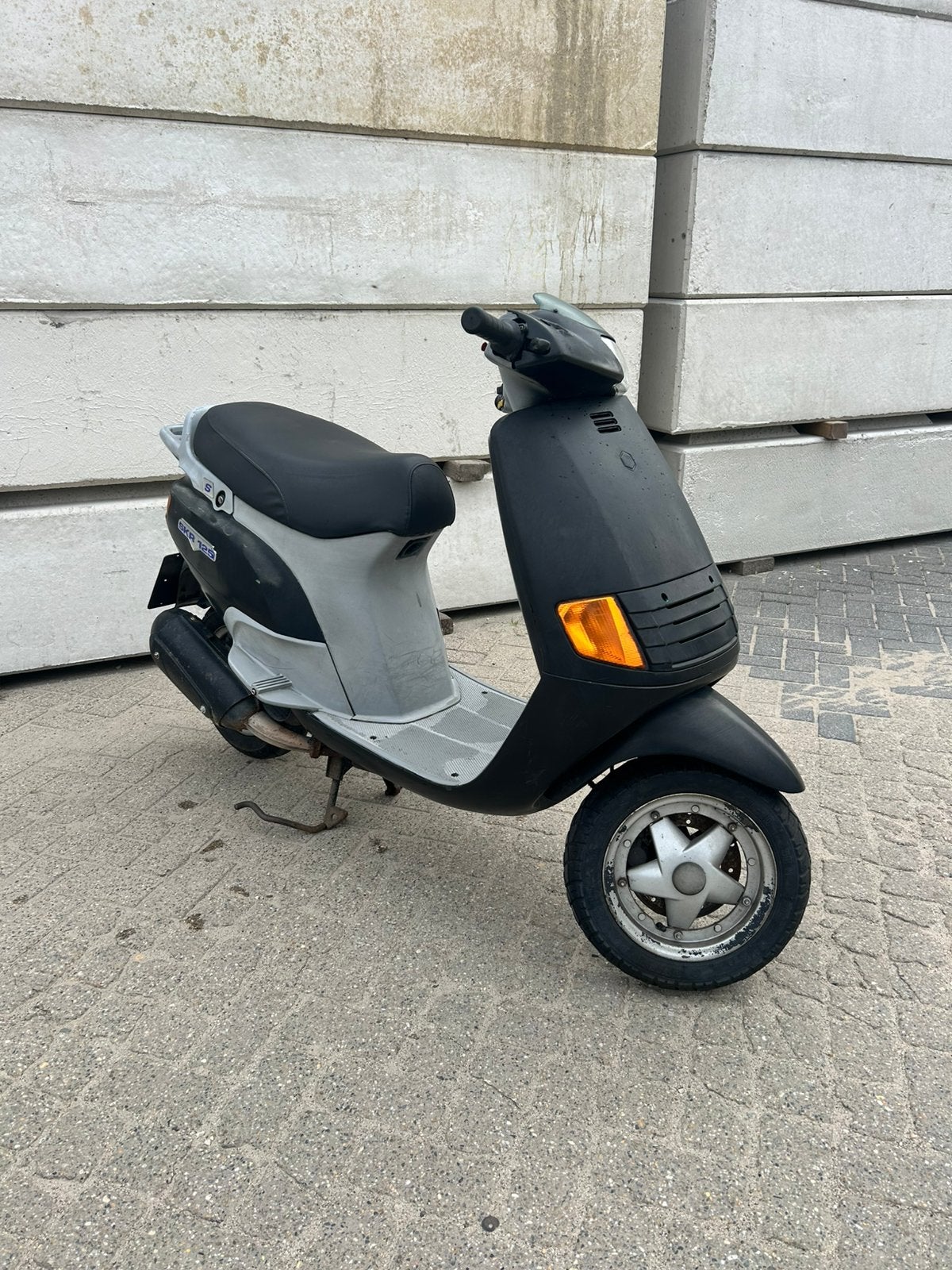 Piaggio SKR 125 Duits, Ophalen of Verzenden