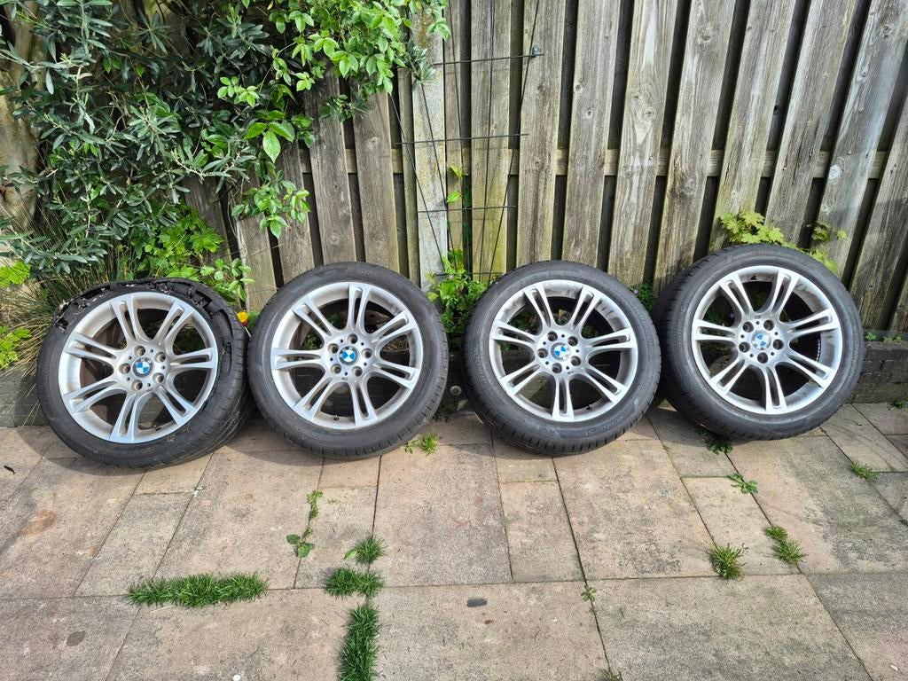 BMW 18 inch velgen met banden - Gebruikt, Auto-onderdelen, Banden en Velgen, Banden en Velgen, Zomerbanden, 18 inch, 245 mm, Personenwagen