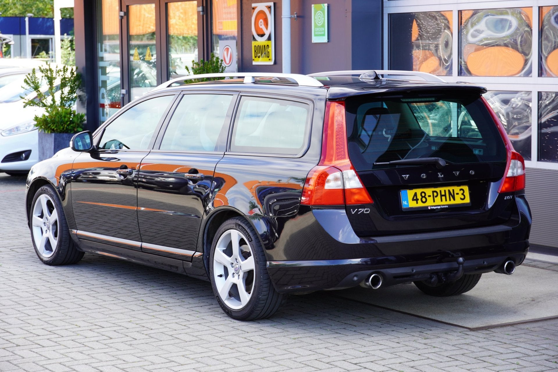 Volvo V70 2.0T R-Edition 203PK Leder/Navi/Clima/Cruise/PDC, Euro 5, 4 cilinders, Zwart, 203 pk