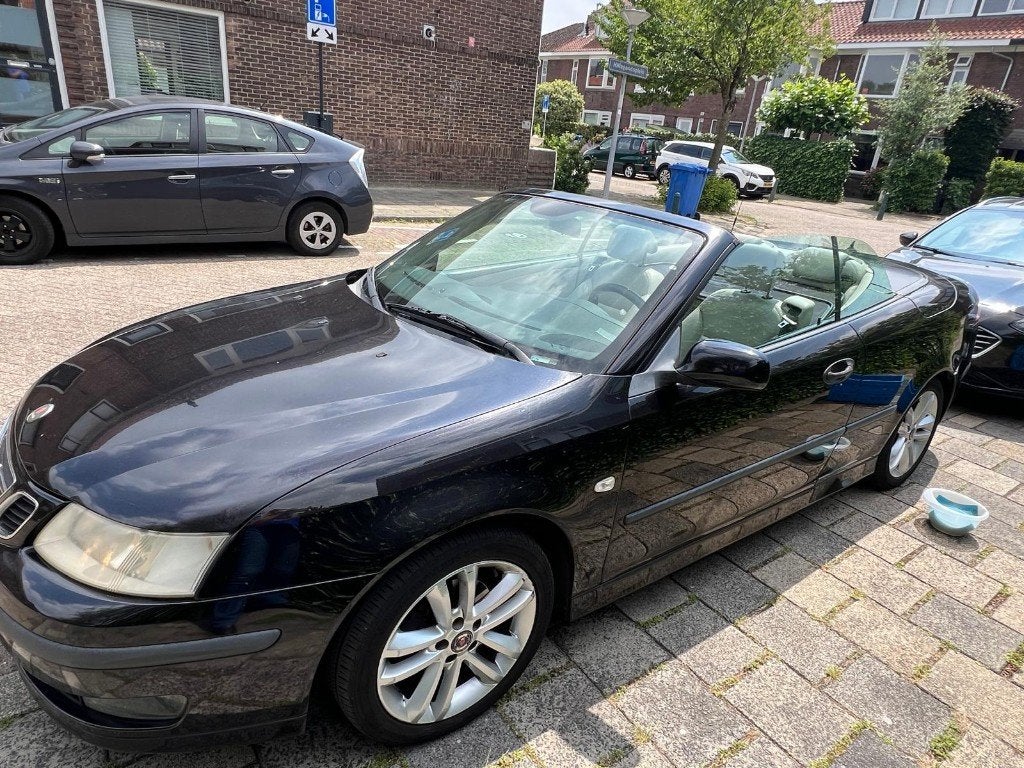 Saab 9-3 1.8 T 110KW Cabrio AUT 2005 Zwart, 1998 cc, Beige, 4 cilinders, Cabriolet