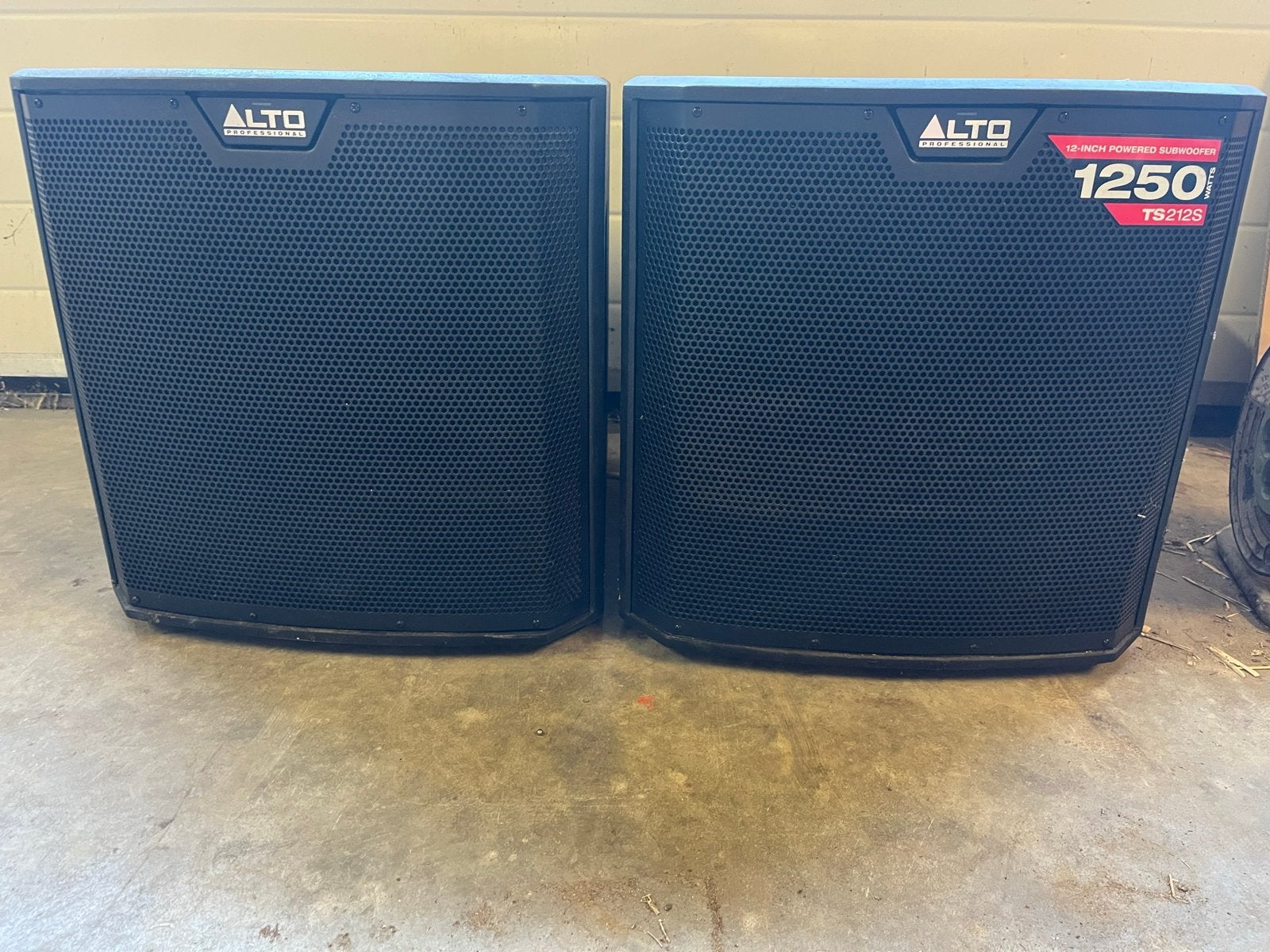 2x Alto Professional TS212S 1250W Subwoofer, Subwoofer, Zo goed als nieuw, Ophalen, 150 watt of meer