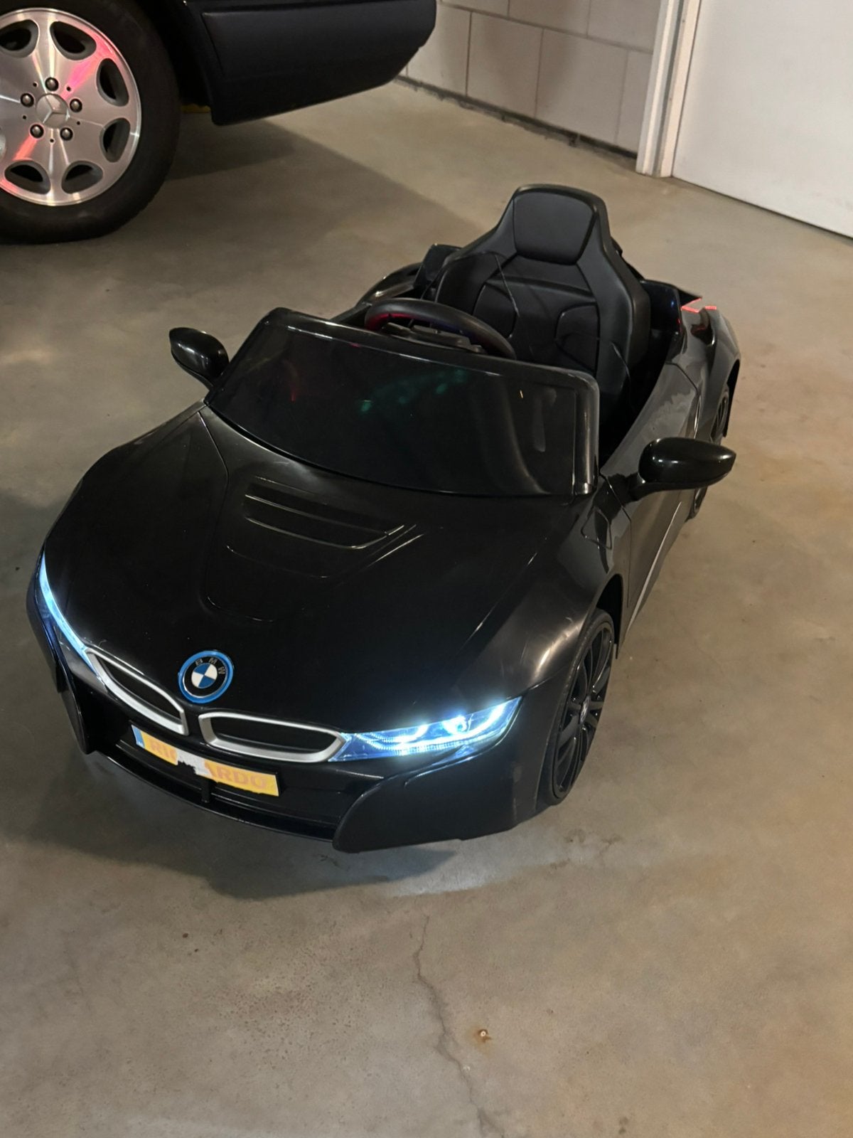 Bmw i8 kids, Kinderen en Baby's, Ophalen, Gebruikt