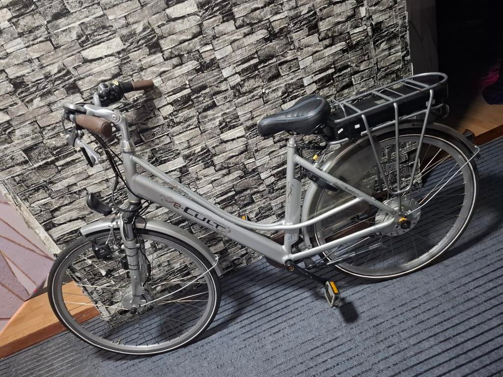 E-Cult elektrische fiets, zilver, met oplader, Ophalen of Verzenden
