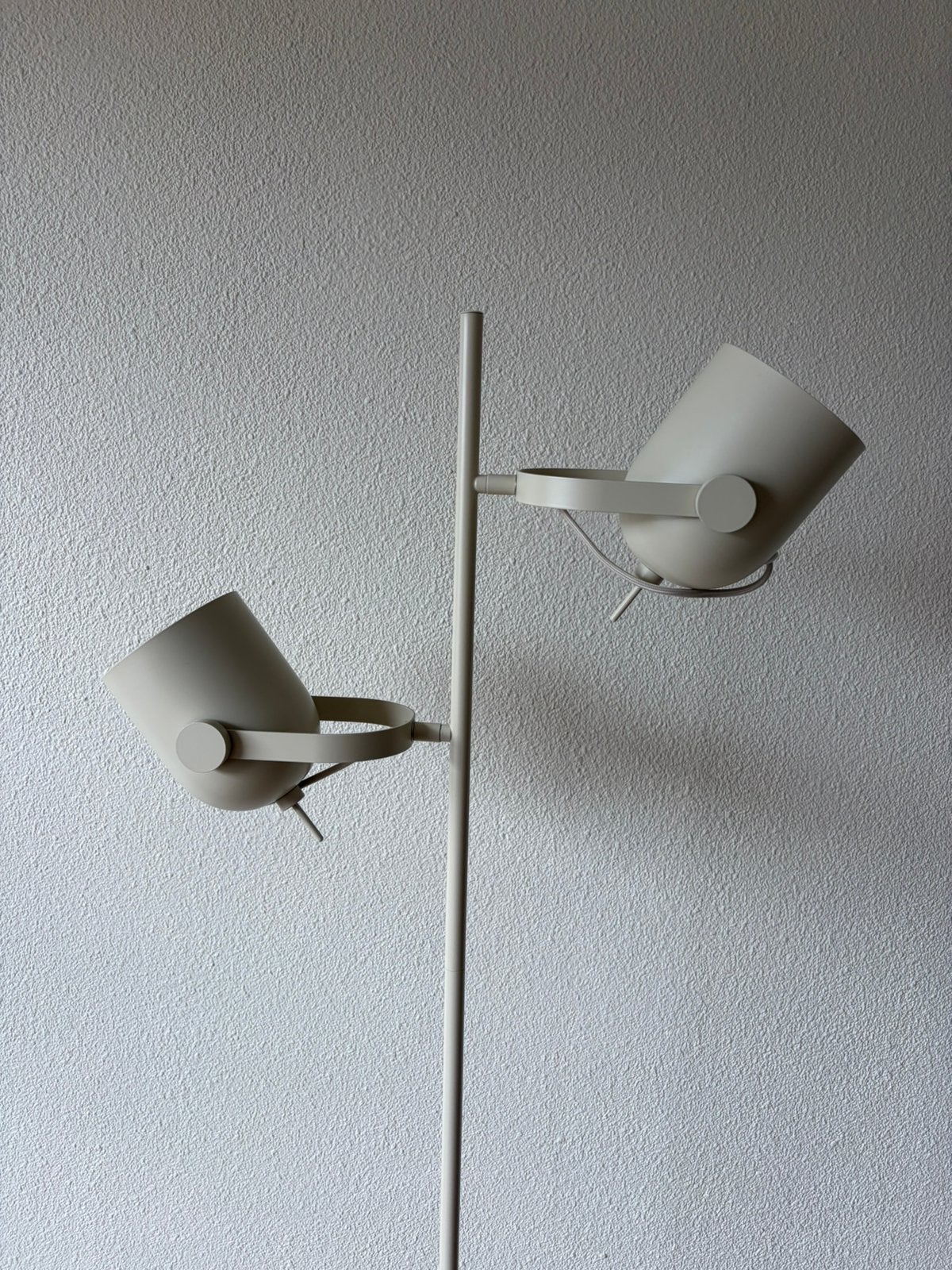 Rietveld vloerlamp beige in perfecte staat, Ophalen, Zo goed als nieuw, 150 tot 200 cm