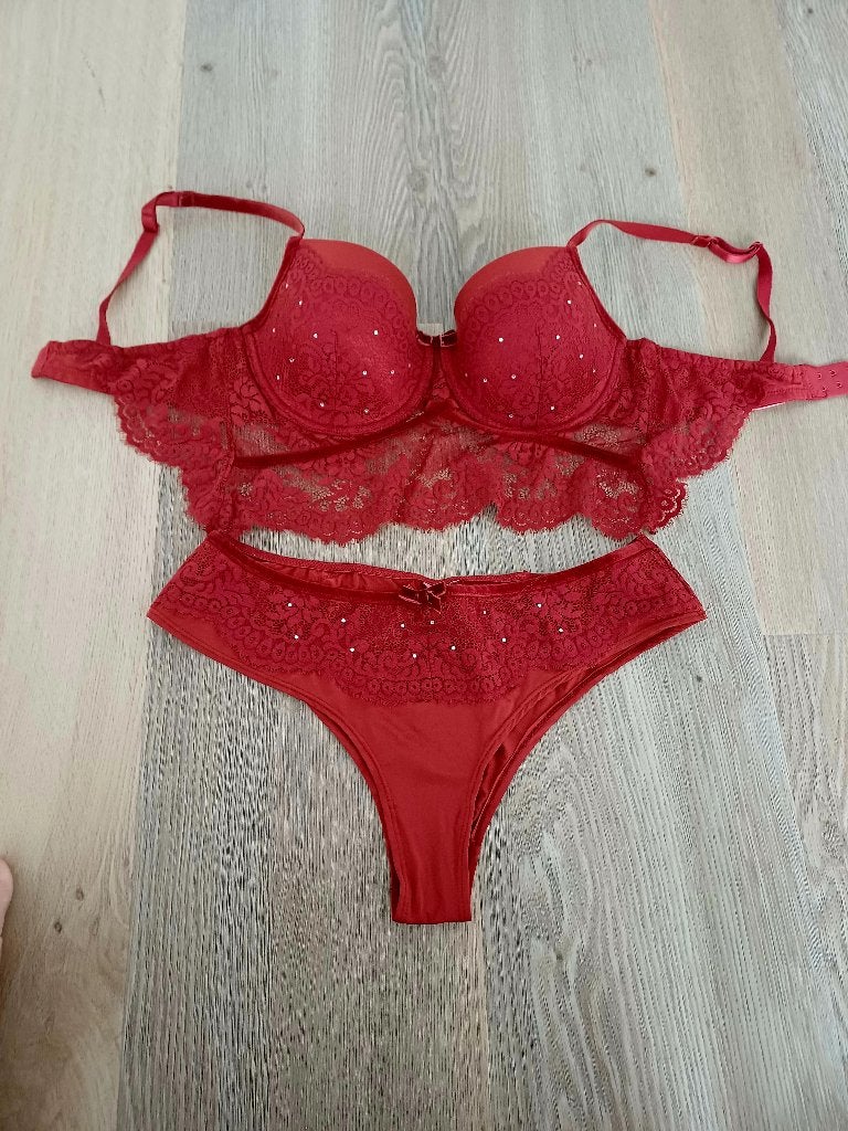 Setje van Hunkemöller, 80D en M, NIEUW!!, Kleding | Dames, Ondergoed en Lingerie, Ophalen of Verzenden, Setje