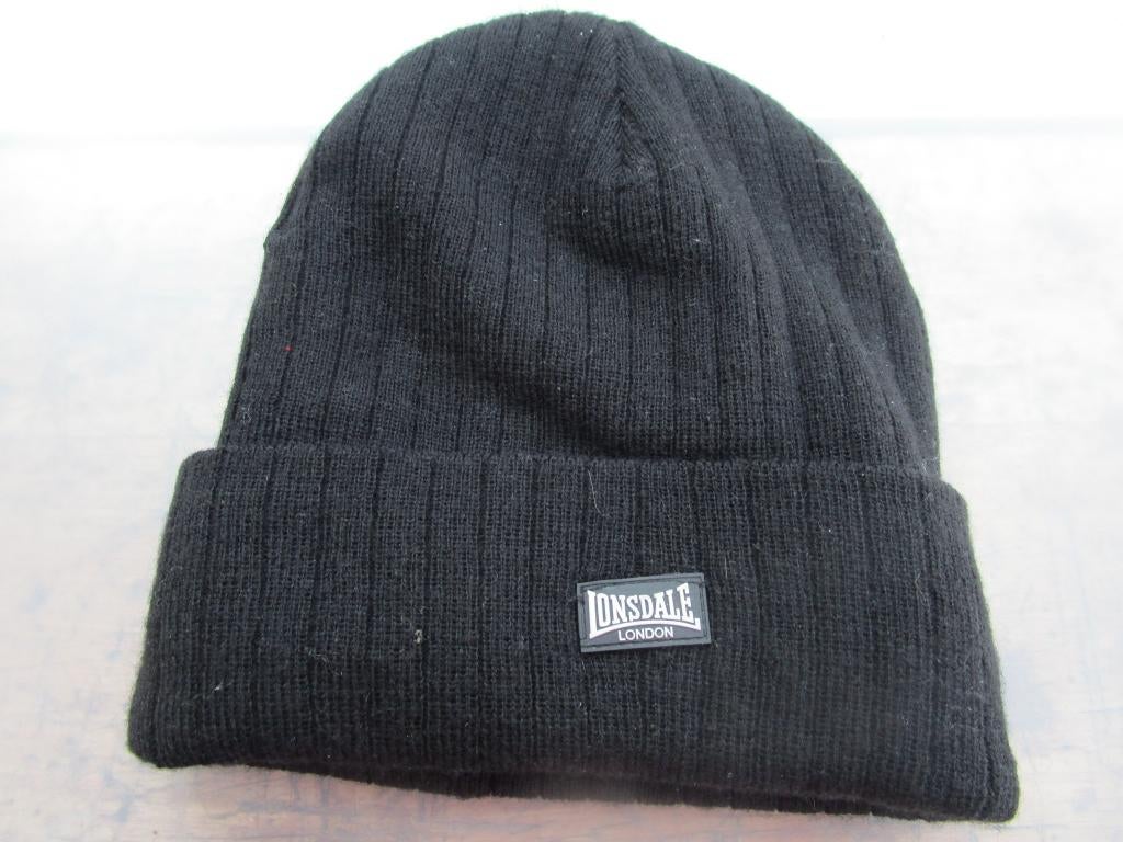 Zwarte Lonsdale muts/beanie, Kleding | Heren, Ophalen, Zo goed als nieuw, Overige maten, Muts
