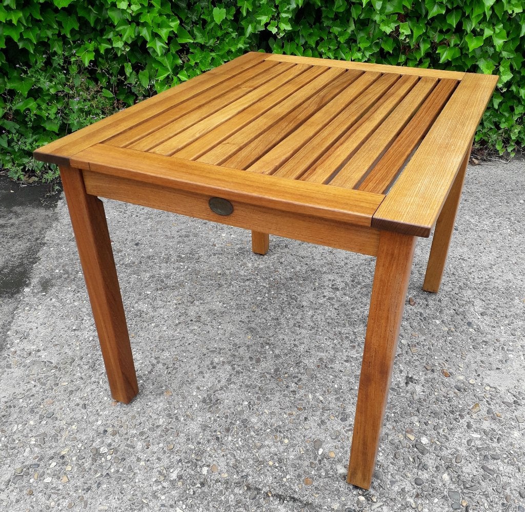 Teak & Garden Thornton tuintafel 99x77x70(h) cm, demontabel, Ophalen, Gebruikt, Teak & Garden, Kampweg 70 C, 3941 GP Doorn