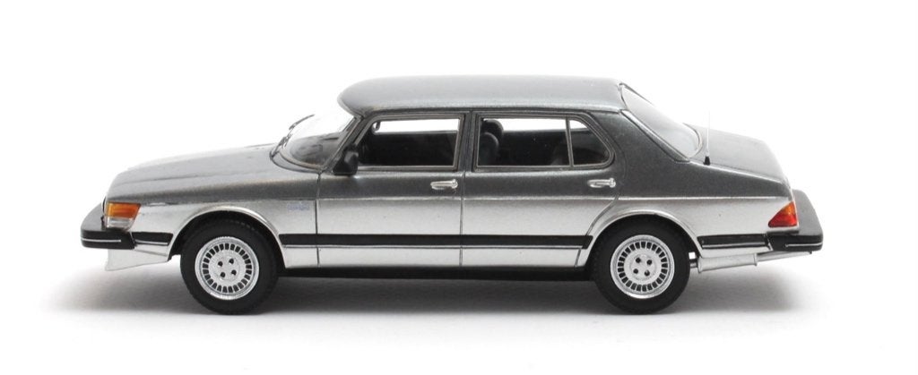 Saab 900 CD Turbo 1981-1986 zilvergrijs Matrix 1:43, Ophalen of Verzenden, Nieuw, Auto, Overige merken