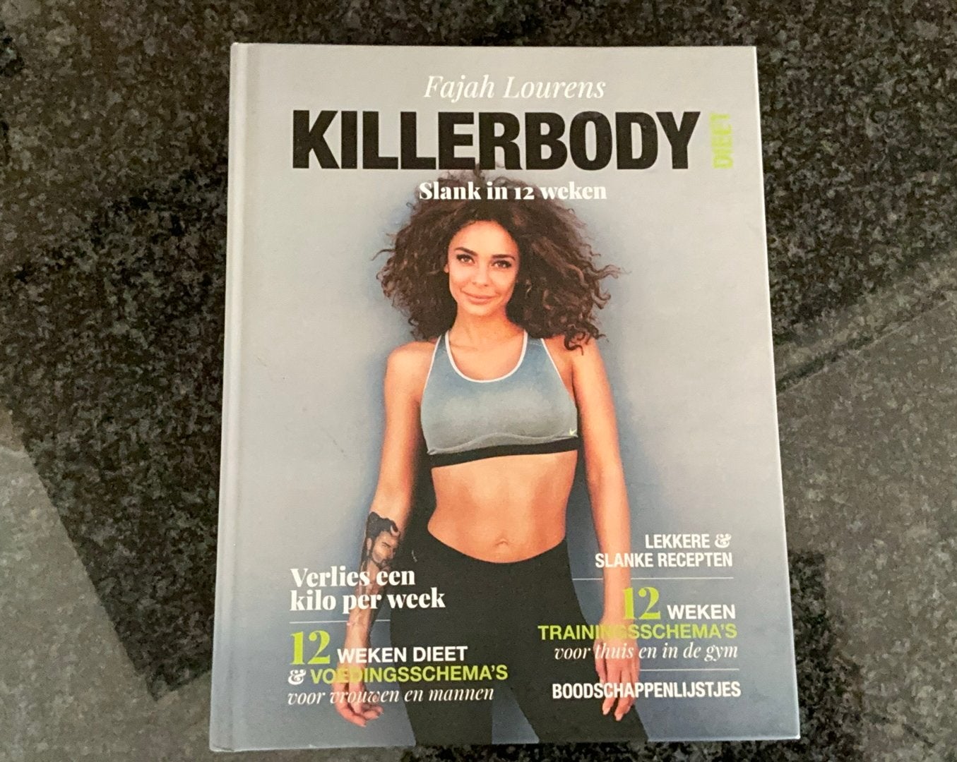 Killerbody Dieet Boek - Fajah Lourens - Gezondheid & Voeding, Ophalen of Verzenden, Gelezen, Dieet en Voeding
