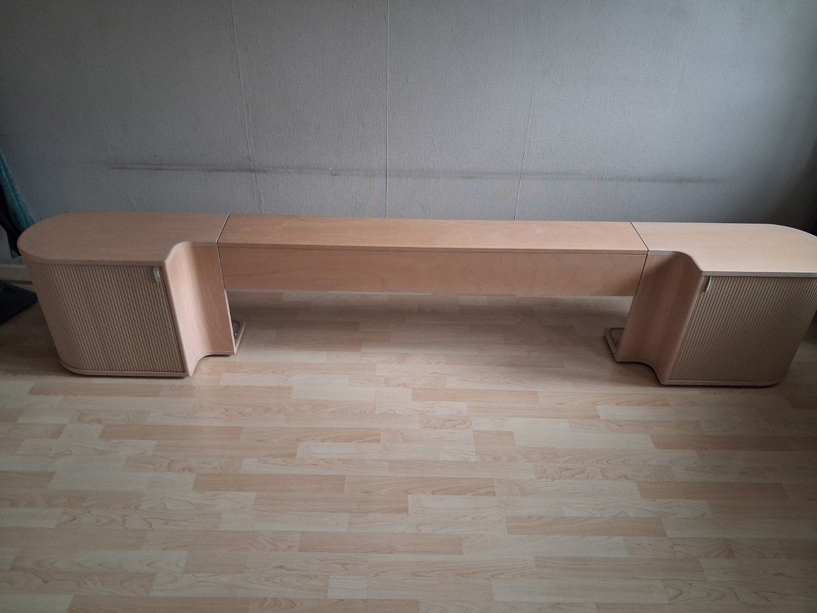 Achterwand auping auronde roldeurkastjes 160cm breed 34cm, Ophalen