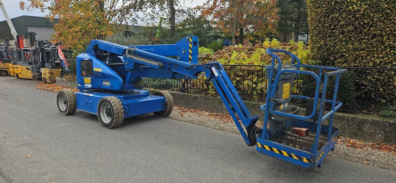 JLG E450aj (bj 2006)