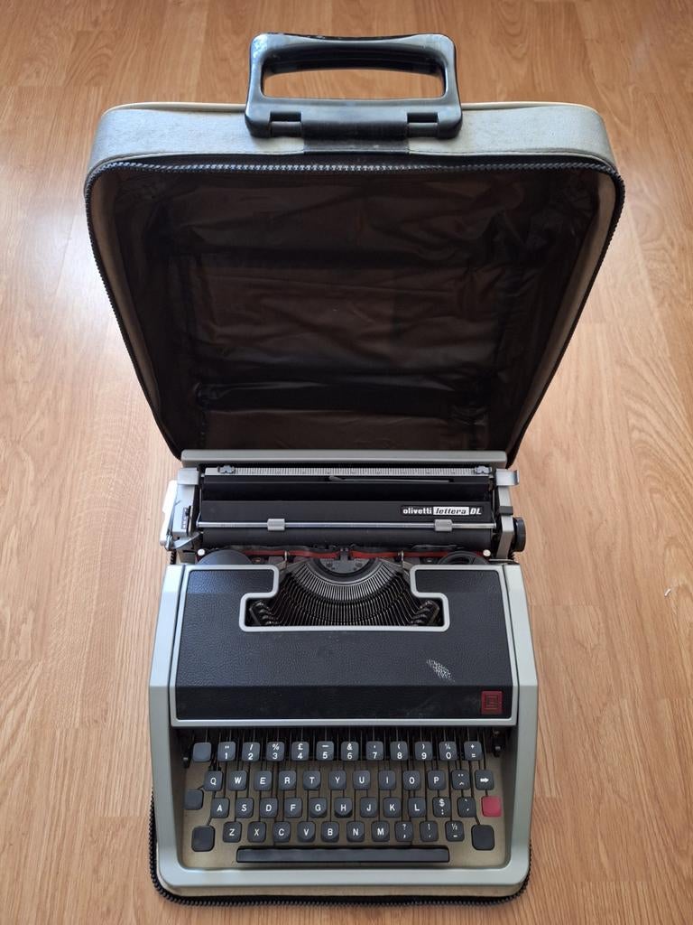 Olivetti Lettera DL Typemachine, Diversen, Typemachines, Ophalen