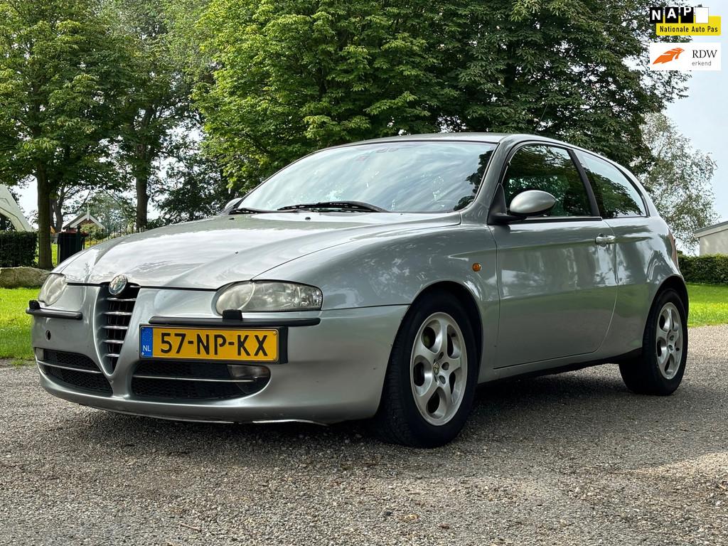 Alfa Romeo 147 2.0 T.Spark| Automaat + Airco + Cruise|, Auto's, Alfa Romeo, Stof, Gebruikt, 150 pk, 400 kg