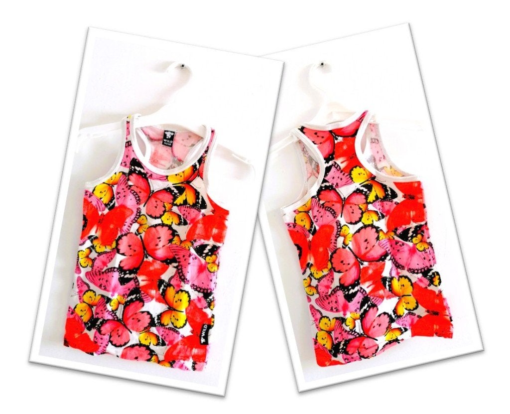 Vrolijk Wild Hemdje /Singlet met Vlinderprint – Maat 122/128, Kinderen en Baby's, Gebruikt, Meisje, Ophalen of Verzenden, Shirt of Longsleeve