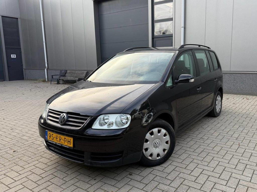 Volkswagen Touran 1.6 Business Airco/Cruise, Voorwielaandrijving, 4 cilinders, Zwart, Handgeschakeld