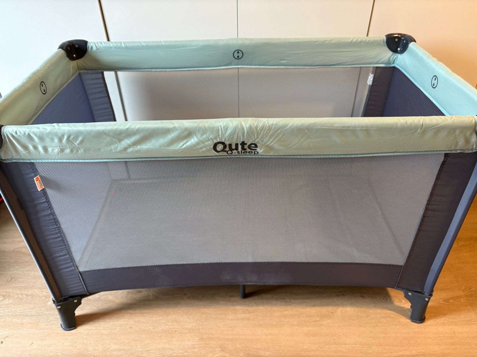 Qute Q-Sleep Campingbed/Reiswieg, Kinderen en Baby's, Ophalen, Gebruikt, Rechthoekig